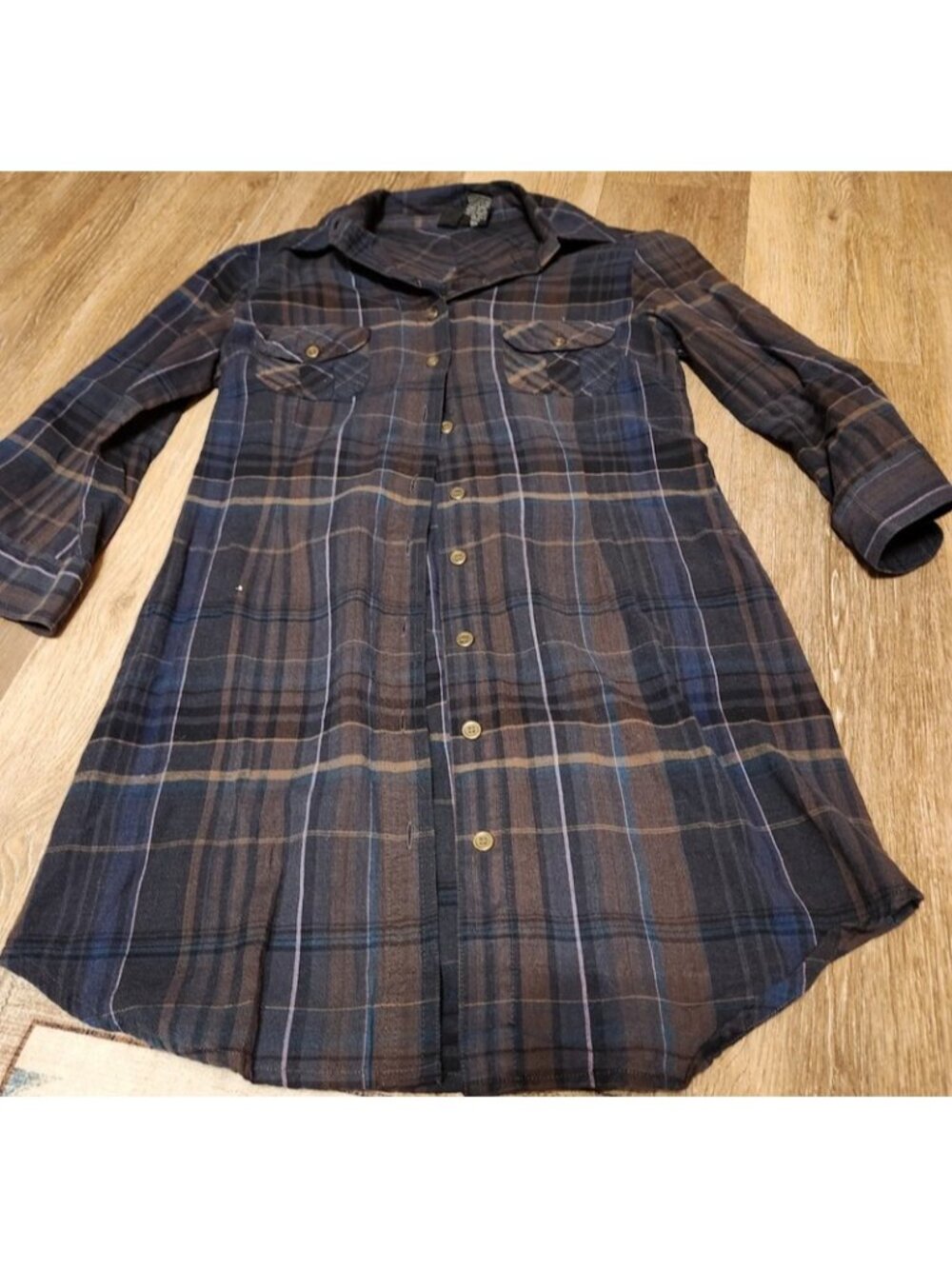 Womens plaid shirtI